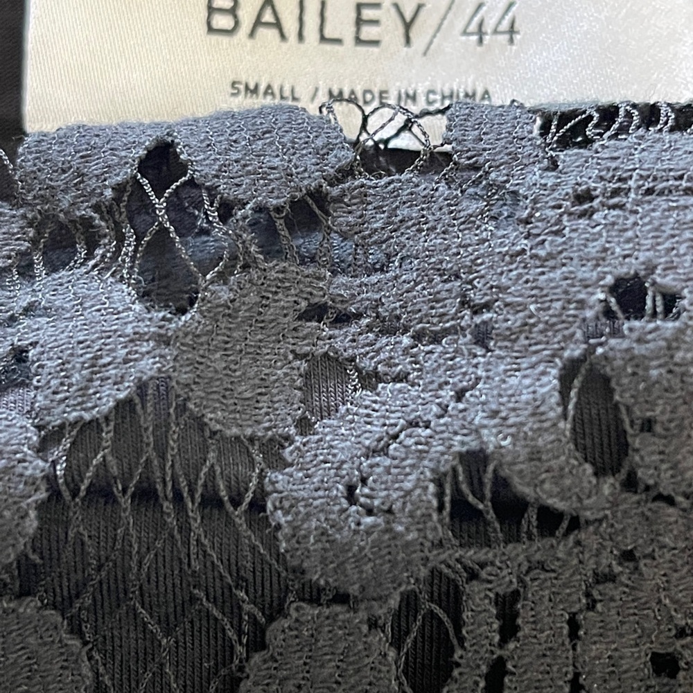 Bailey 44 Top Off Shoulder Black Lace Bell Sleeve Blouse Size Small - Picture 9 of 9